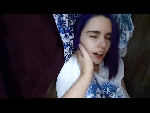 ❤️ Pom kuv tus ntxhais hauv lub txee dai khaub ncaws thiab pab nws cum Porno vk ntawm peb ❌ Ib
